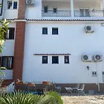 Nikval Apartmán *