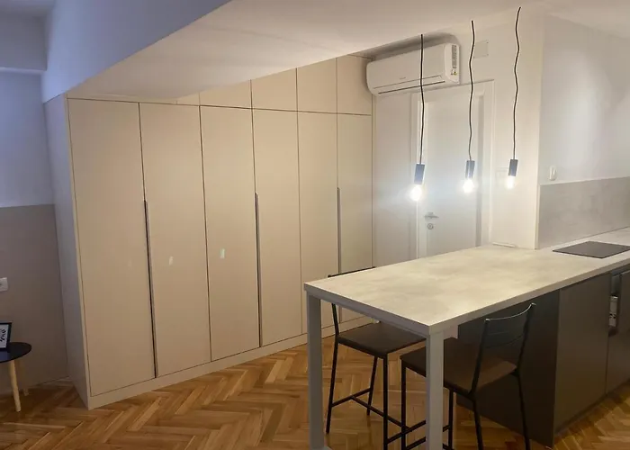 Nikval * Ρόβινι