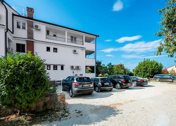 Nikval * Ρόβινι