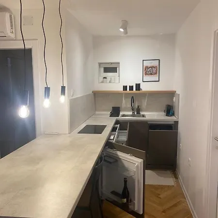 Nikval Apartment